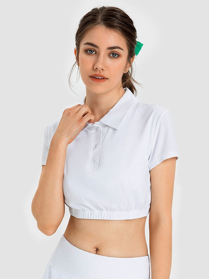 قميص بولو مع وسادة صدر