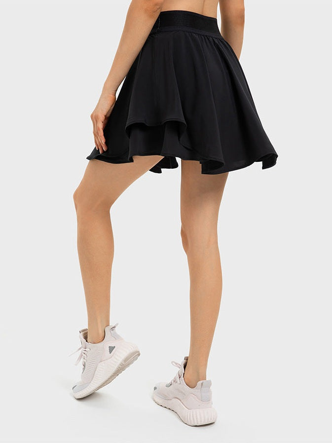 تنورة تنس مع شورت مدمج