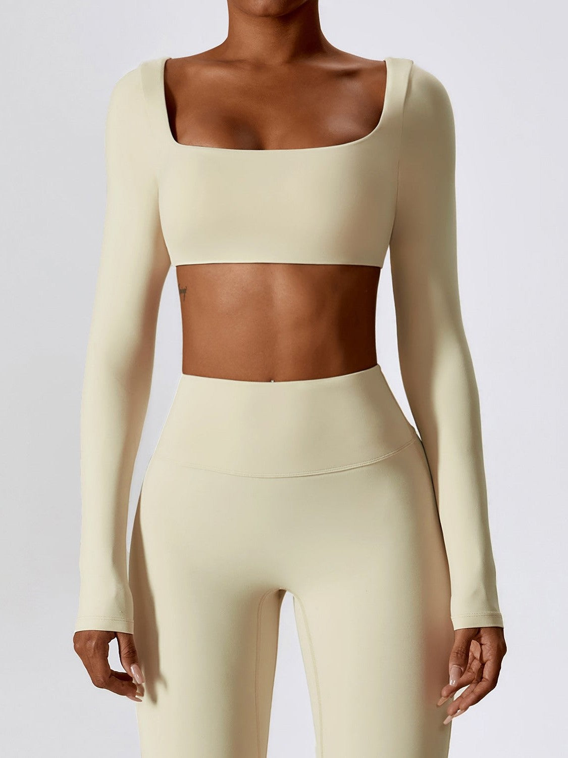 Langärmliges Crop-Top