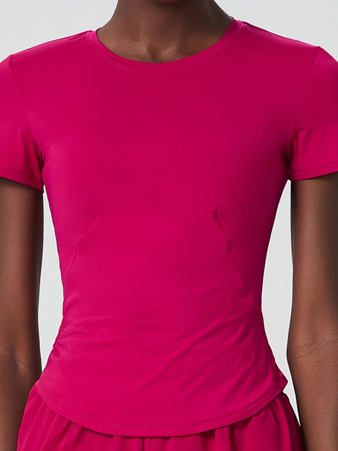 تي شيرت نحيف بغطاء بارد