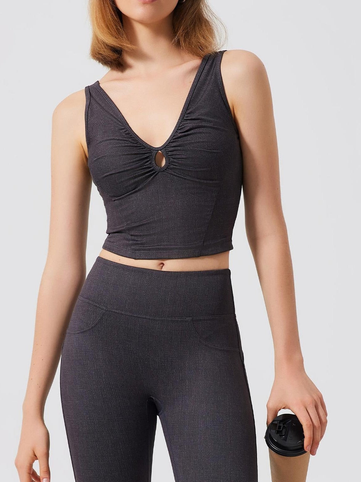 حمالة صدر رياضية قصيرة