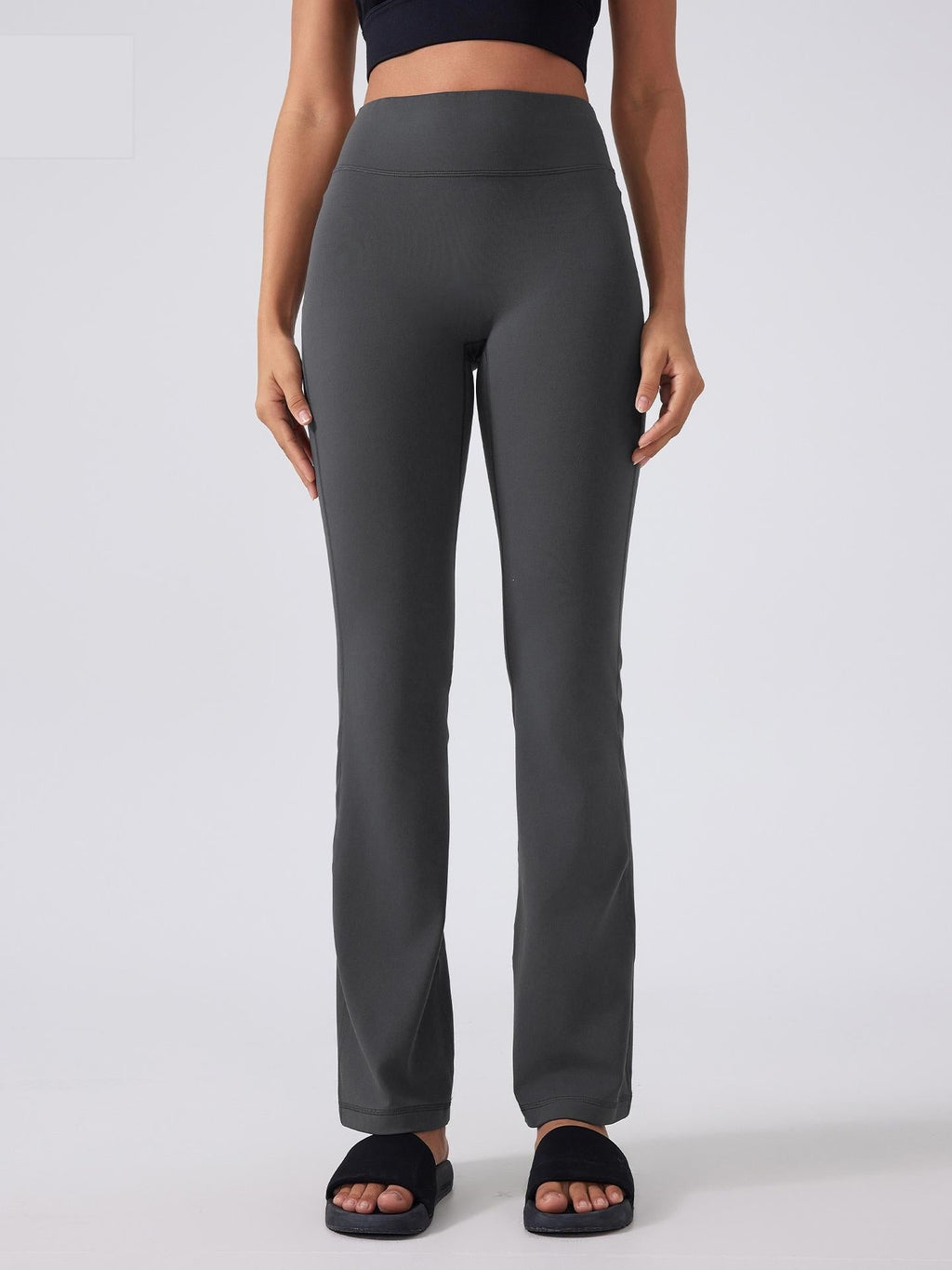بنطال يوغا واسع الساق وخصر مرتفع
