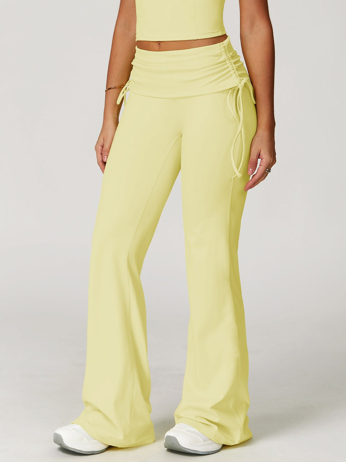 بنطلون واسع بخصر مرتفع