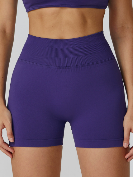 شورت يوغا عالي الخصر بدون درزات