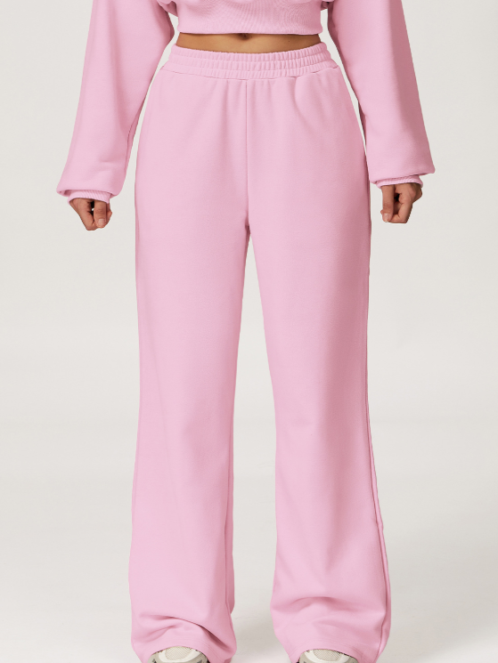 بنطال رياضي واسع الساق بخصر عالٍ