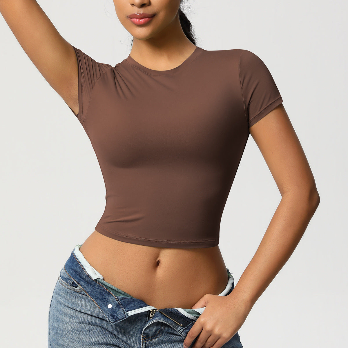 تي شيرت أداء المحاصيل