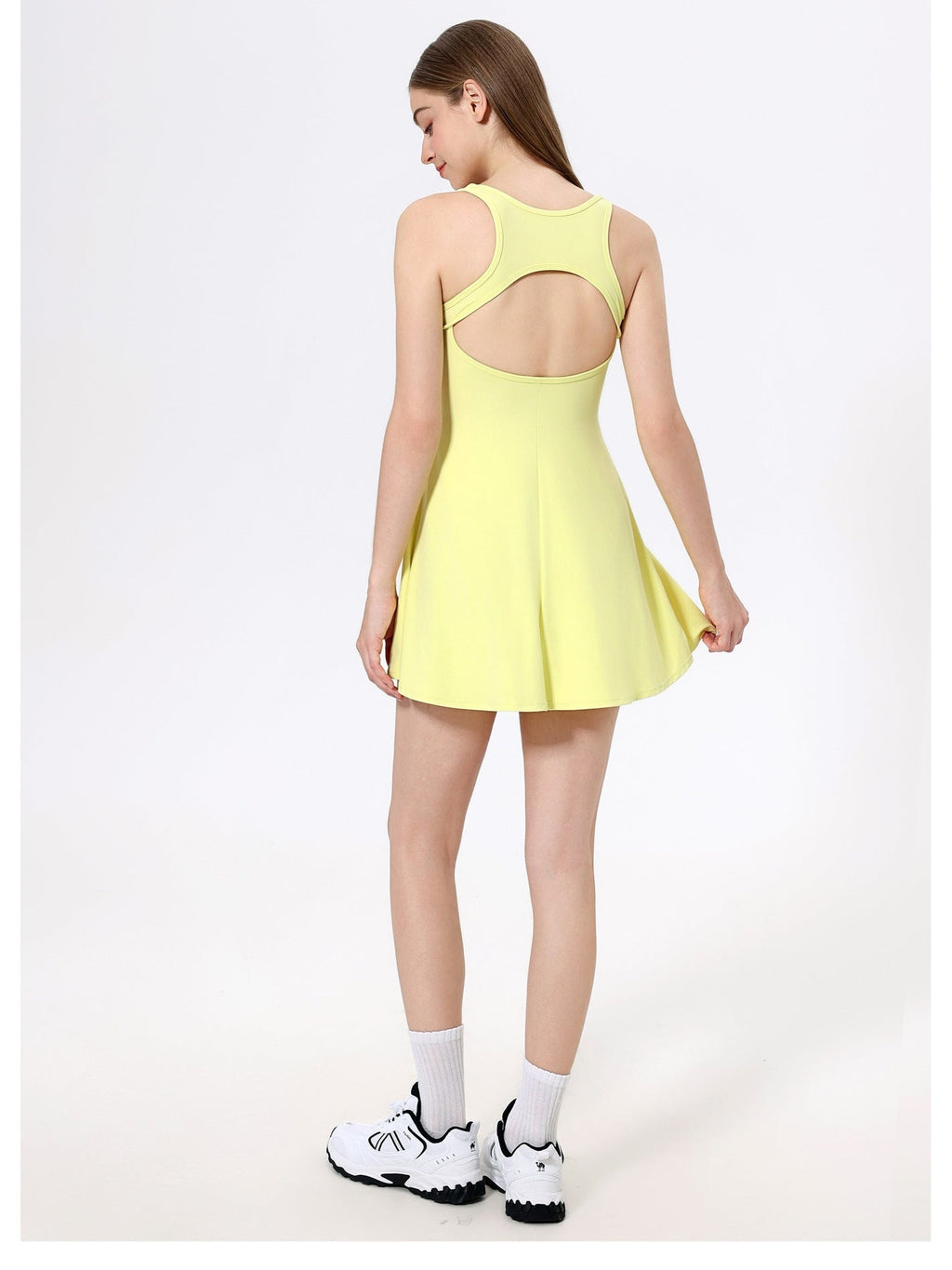 طقم مكون من قطعتين بدون ظهر