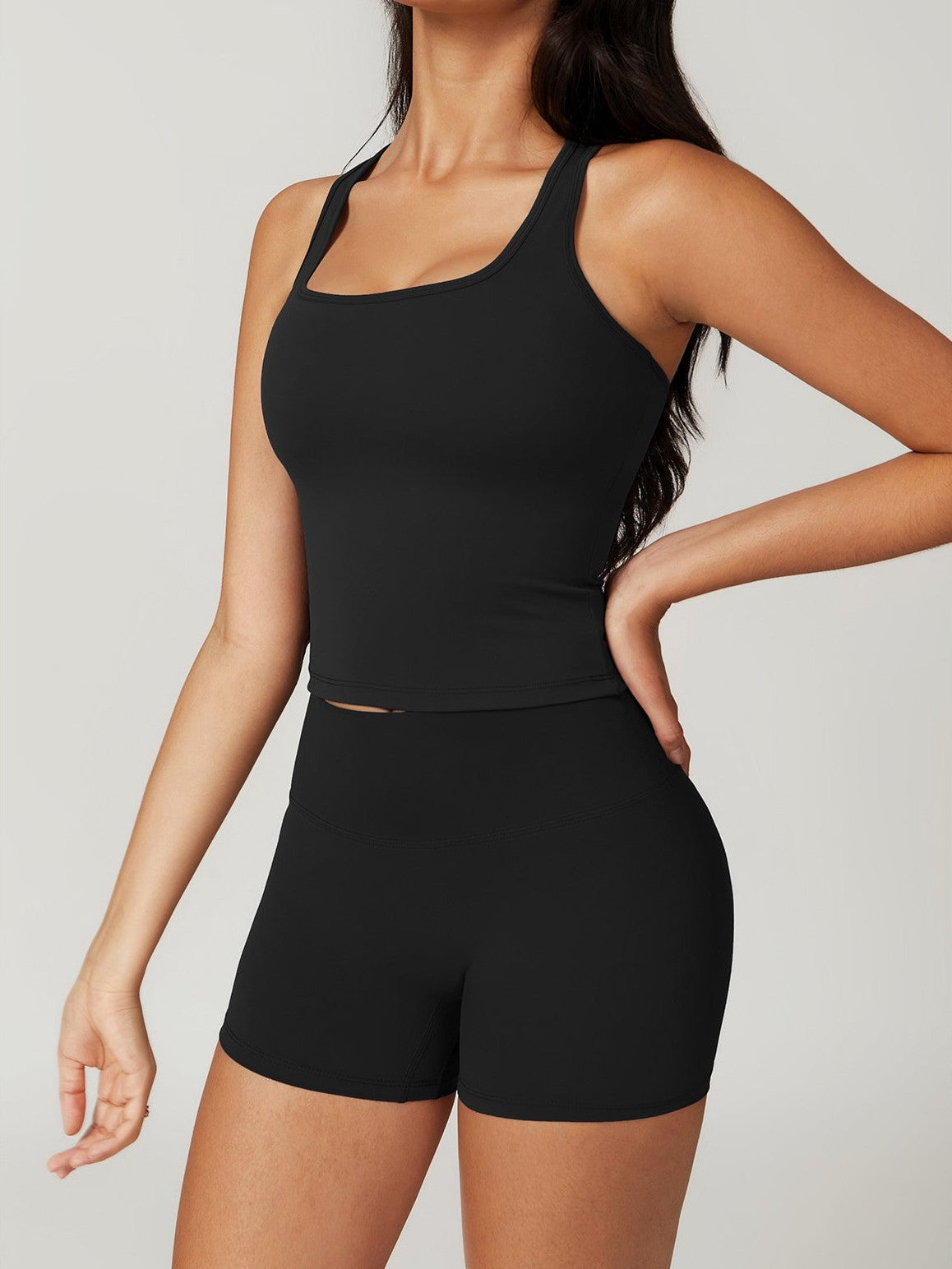 خزان خلفي على شكل حرف H