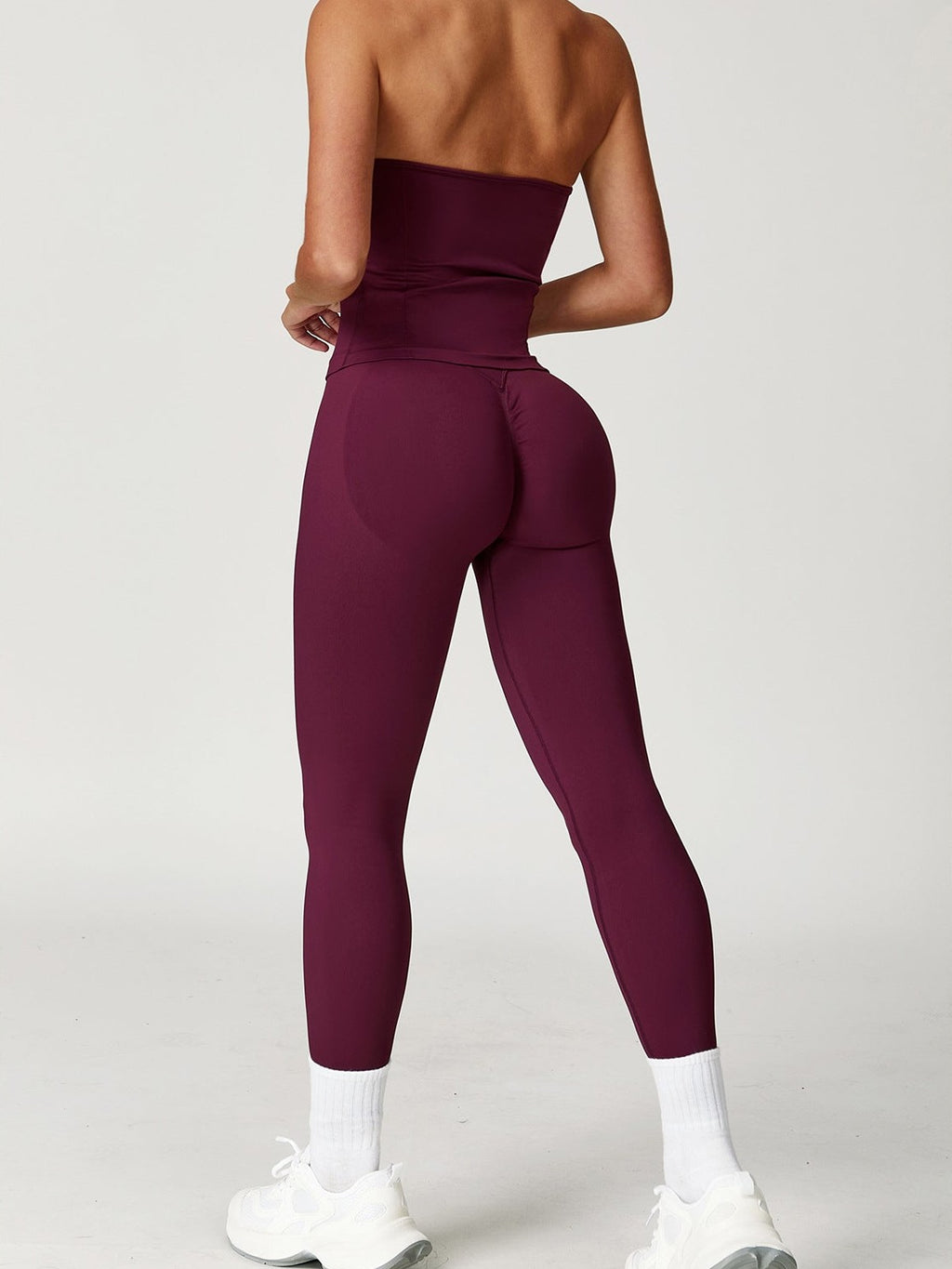 تانك يوغا مطوي ومكشكش