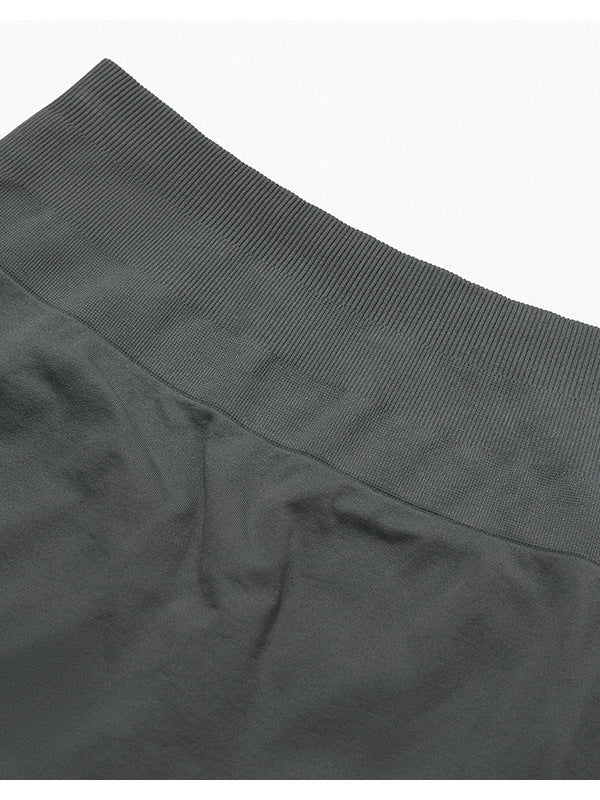 شورت يوغا عالي الخصر بدون درزات