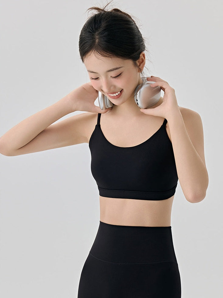 حمالة صدر رياضية بكأس الماس