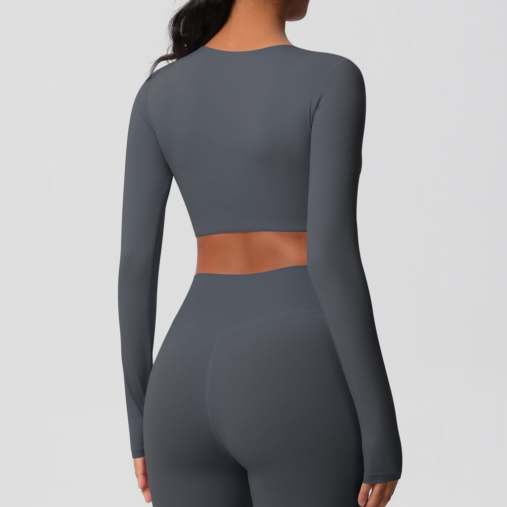 بلوزة شتوية بأكمام طويلة مع وسادة صدر