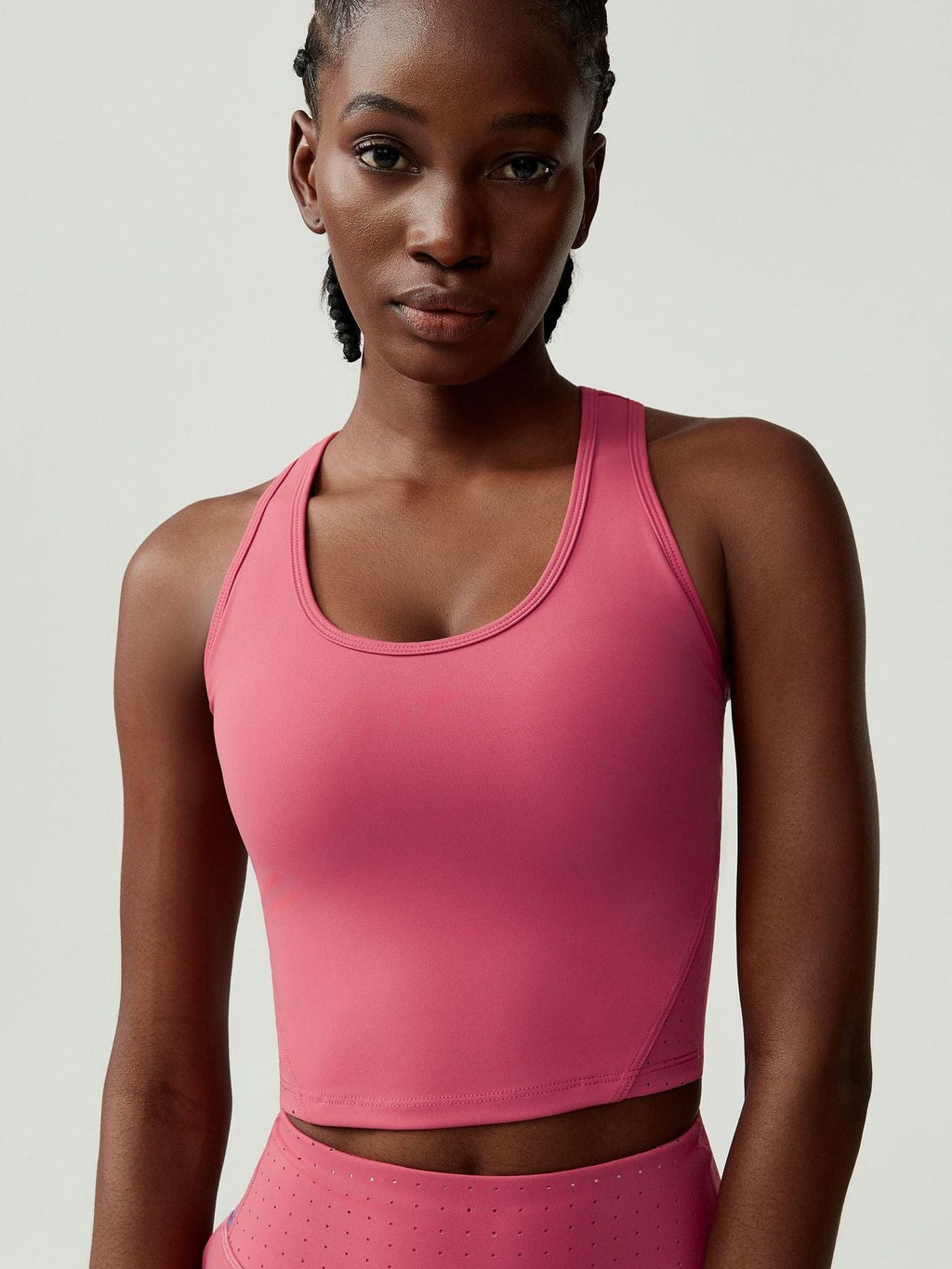 قميص داخلي مزود بوسادة صدر