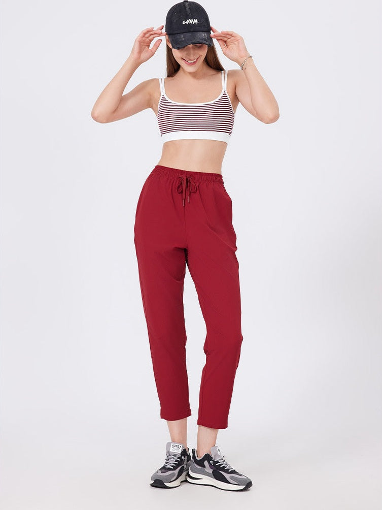 حمالة صدر رياضية لليوغا مخططة ومضلعة