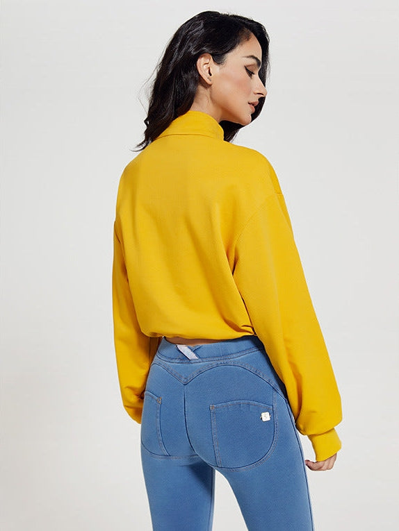 سترة بسحاب وياقة طويلة