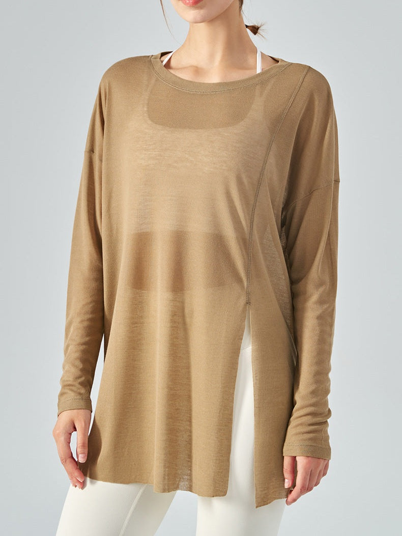 بلوزة معقودة بأكمام طويلة