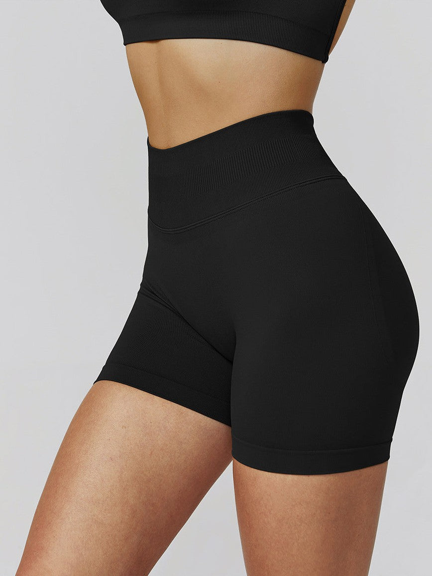 شورت يوغا عالي الخصر بدون درزات