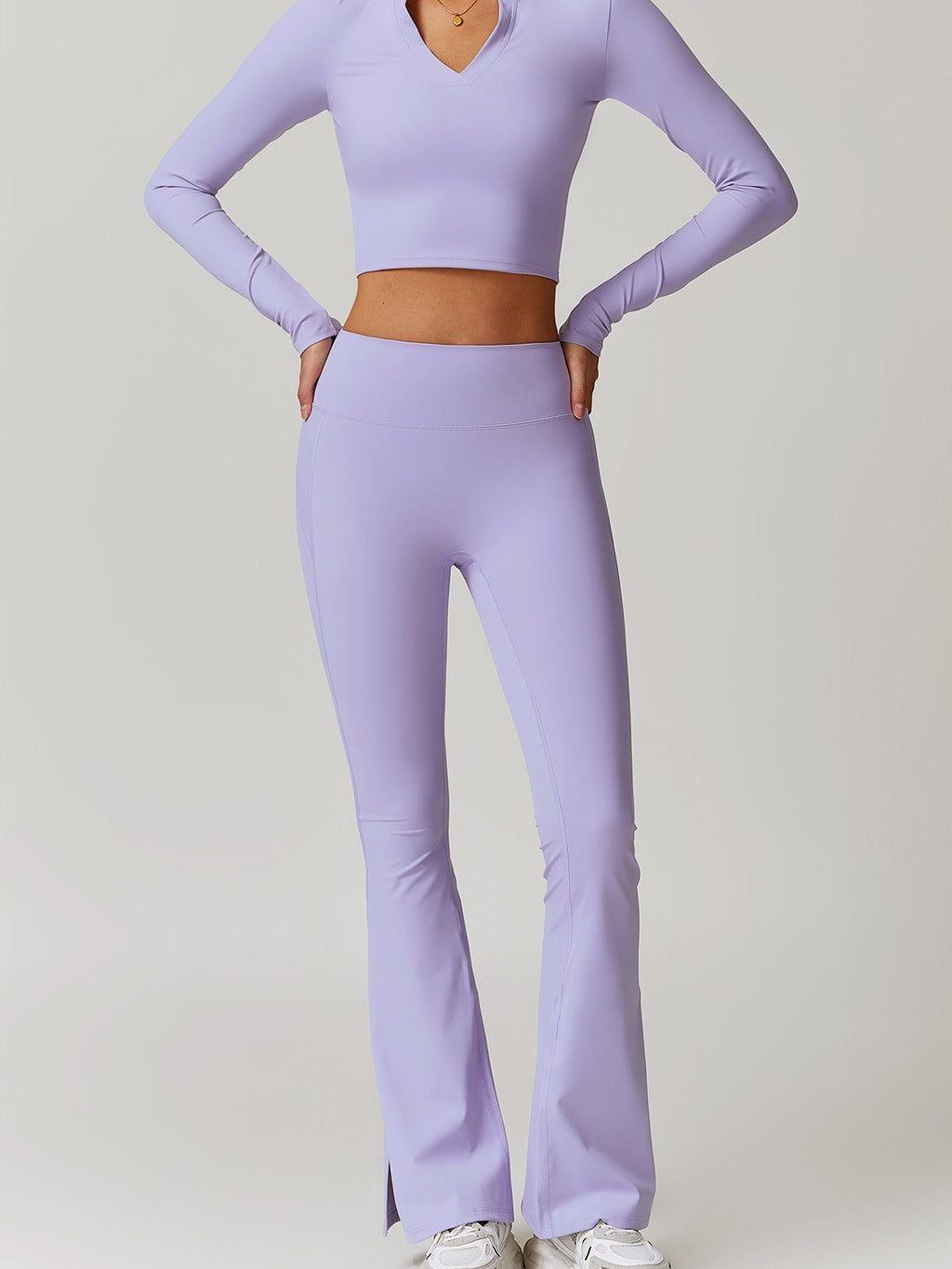 تي شيرت بأكمام طويلة