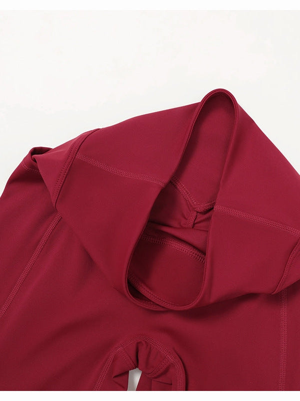 بنطلون عالي الخصر وواسع من الأسفل