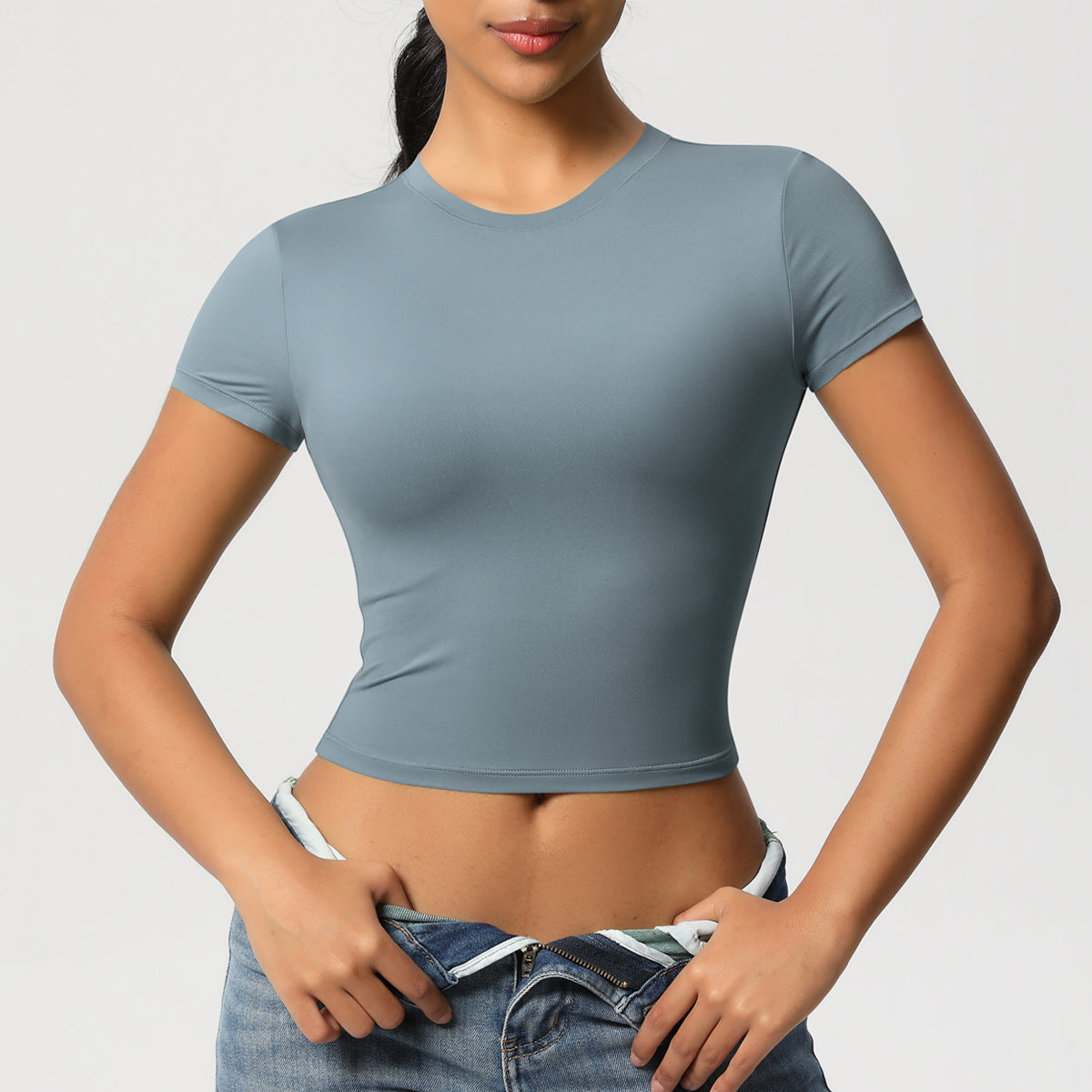 تي شيرت أداء المحاصيل