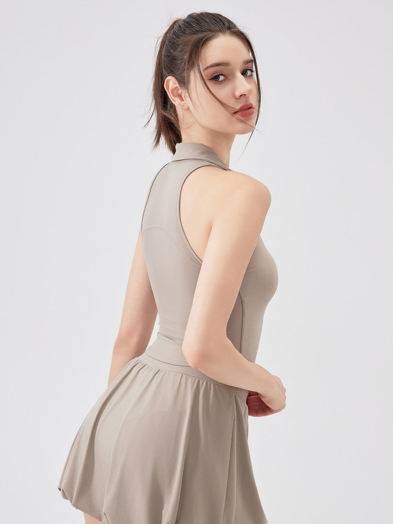 قميص يوغا قابل للتنفس