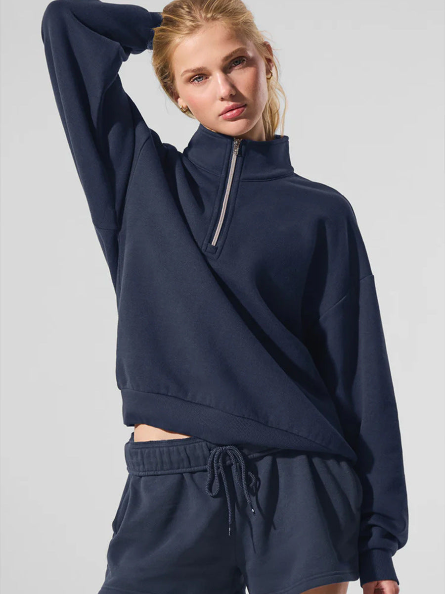 هودي منقوش بنصف سحاب وياقة قائمة