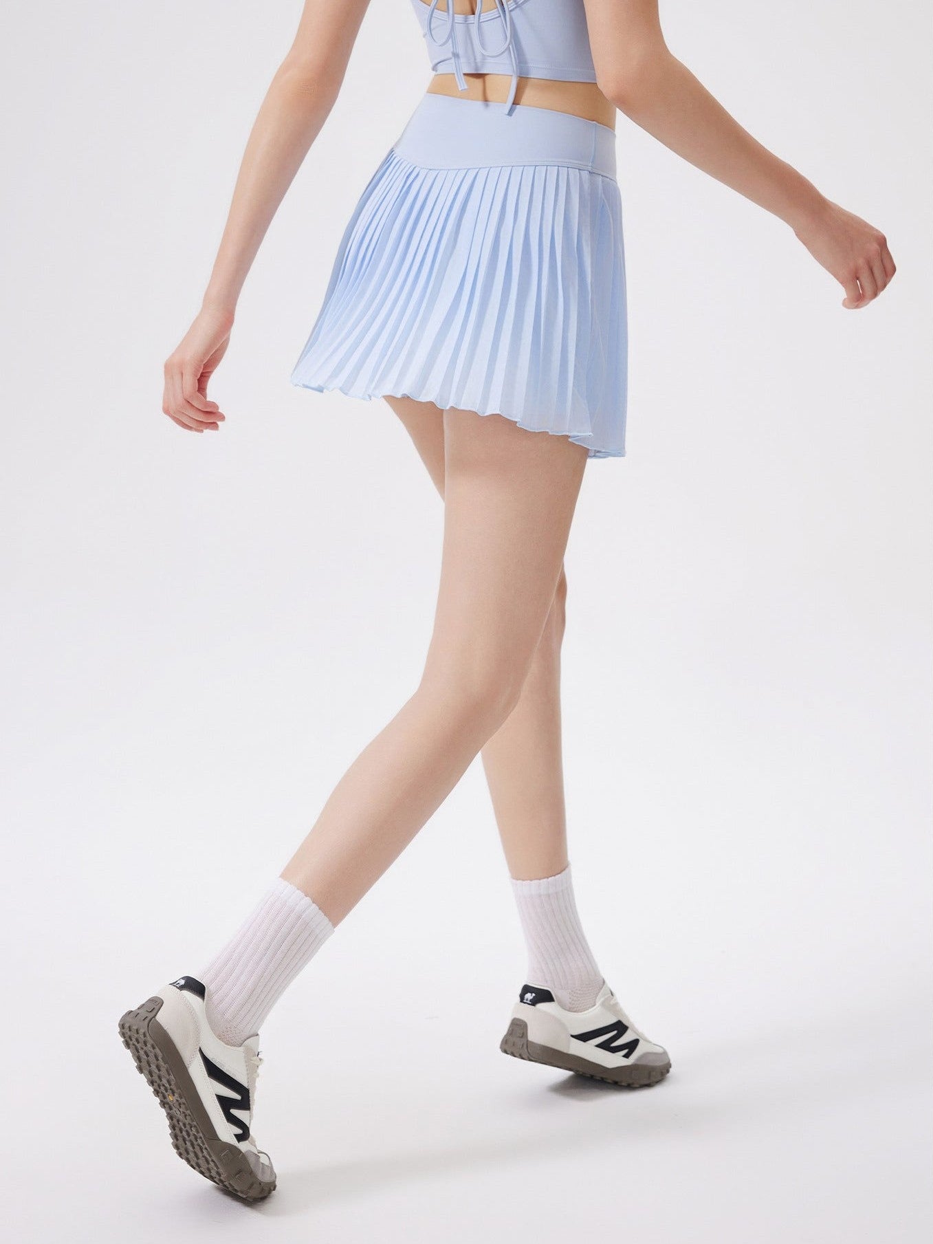 تنورة تنس عالية الخصر