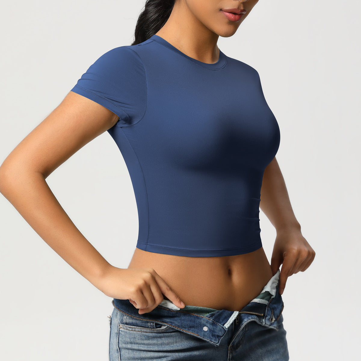 تي شيرت أداء المحاصيل