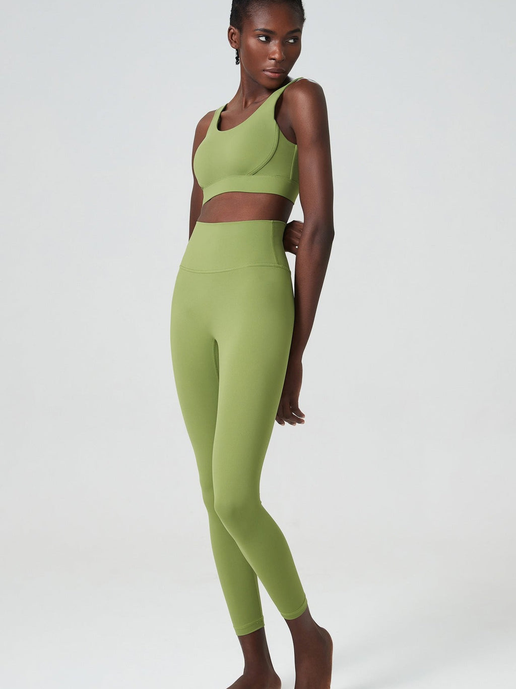 مجموعة يوغا ذات ظهر عميق