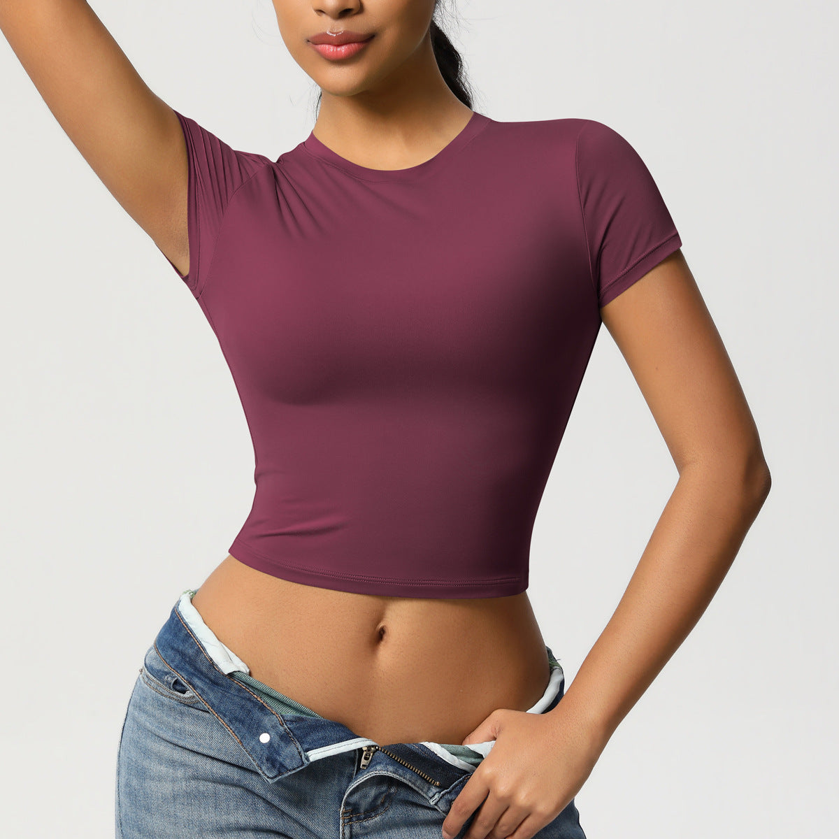 تي شيرت أداء المحاصيل