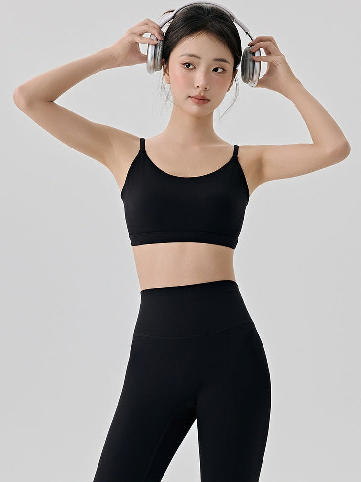 حمالة صدر رياضية بكأس الماس