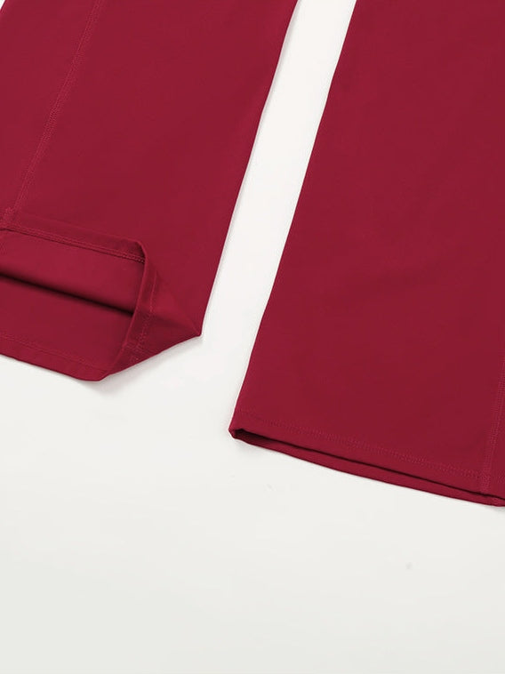 بنطلون عالي الخصر وواسع من الأسفل