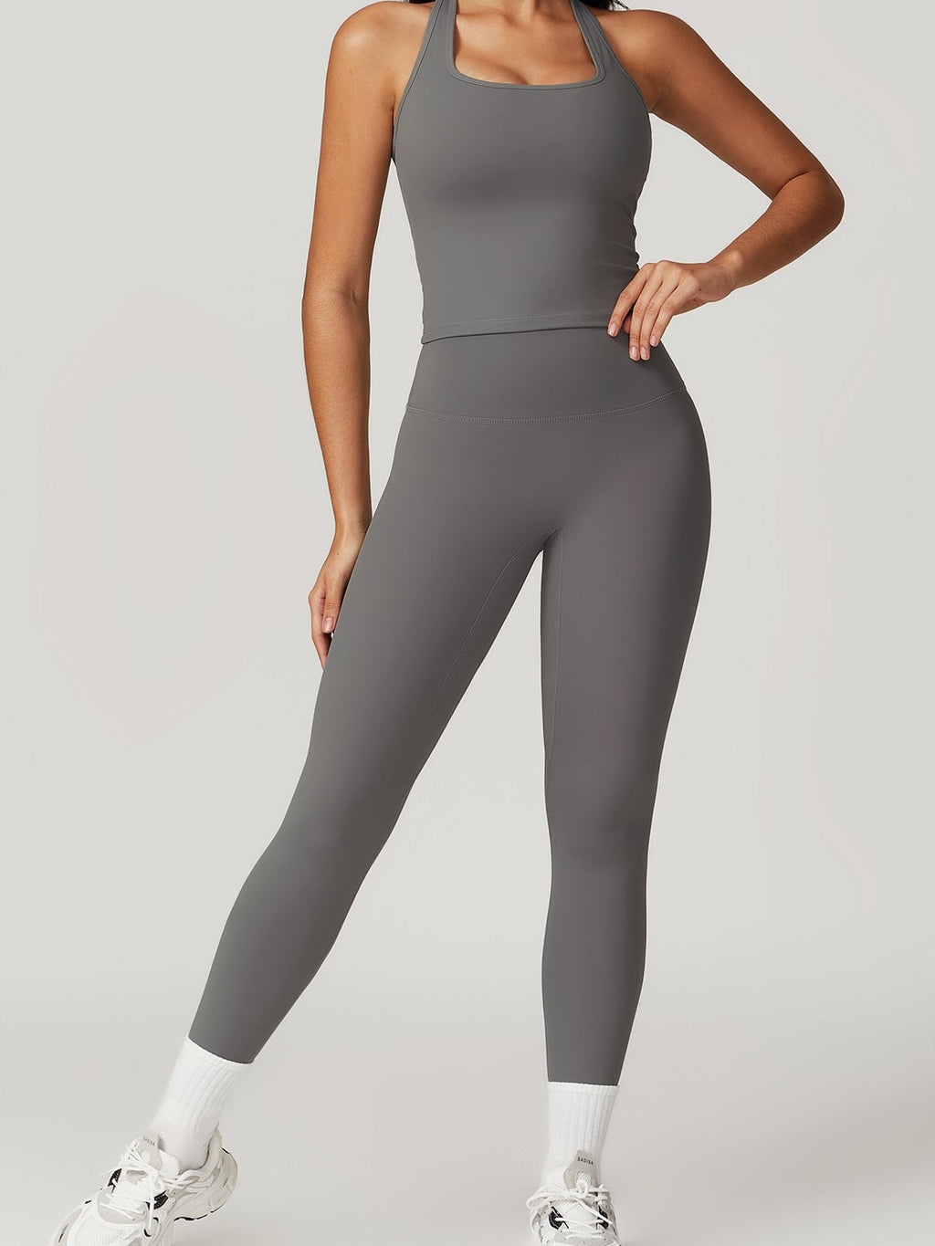 خزان خلفي على شكل حرف H