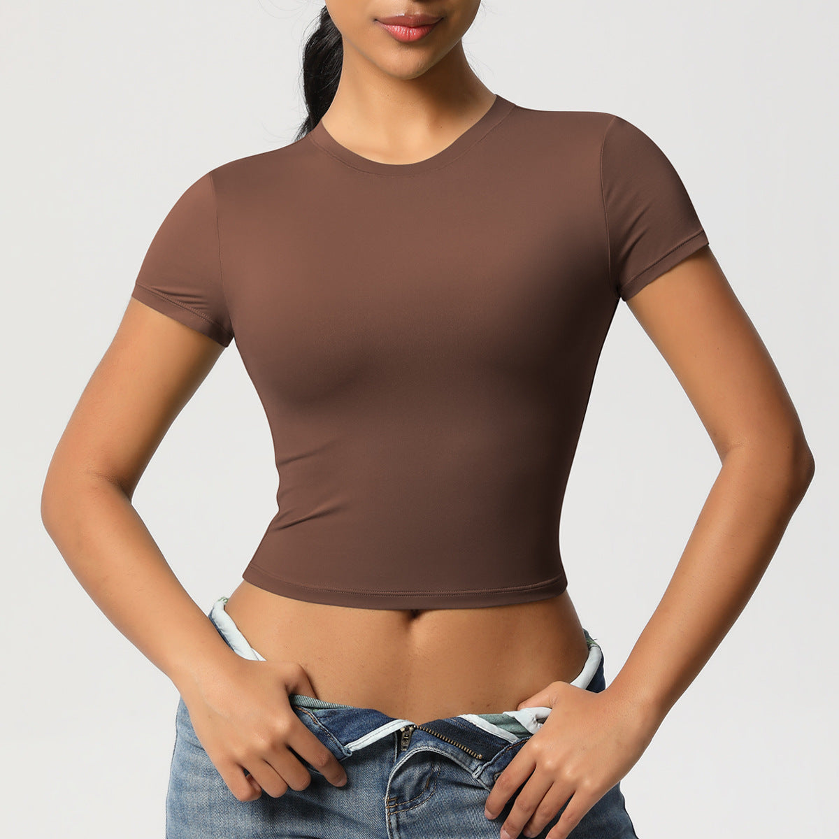 تي شيرت أداء المحاصيل