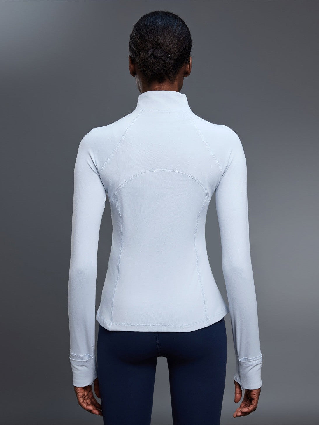 بلوزة يوغا بياقة واقفة وسحّاب