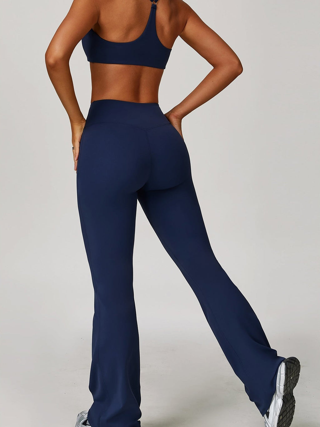 حمالة صدر رياضية كروس باك