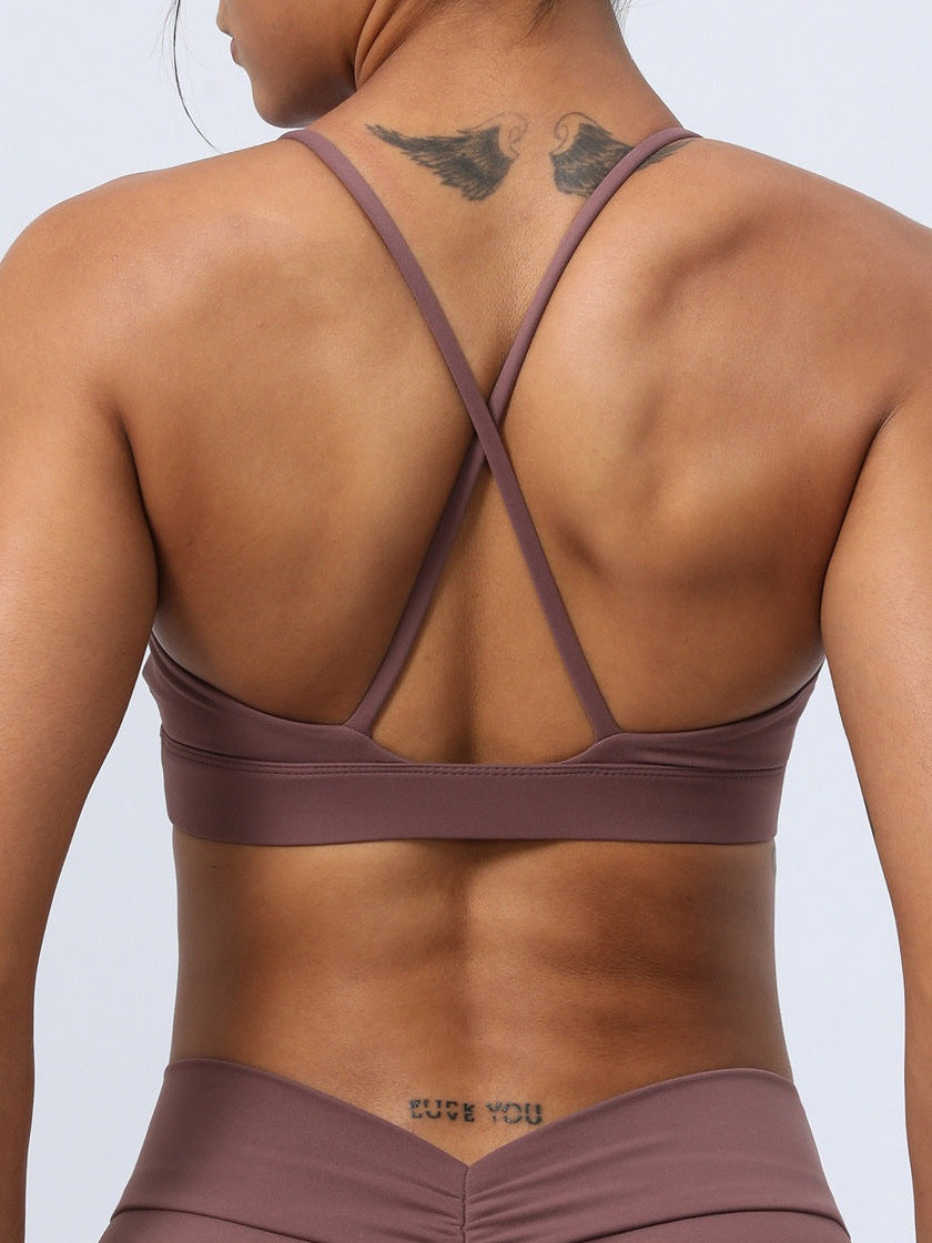 حمالة صدر رياضية متقاطعة بسلك سفلي