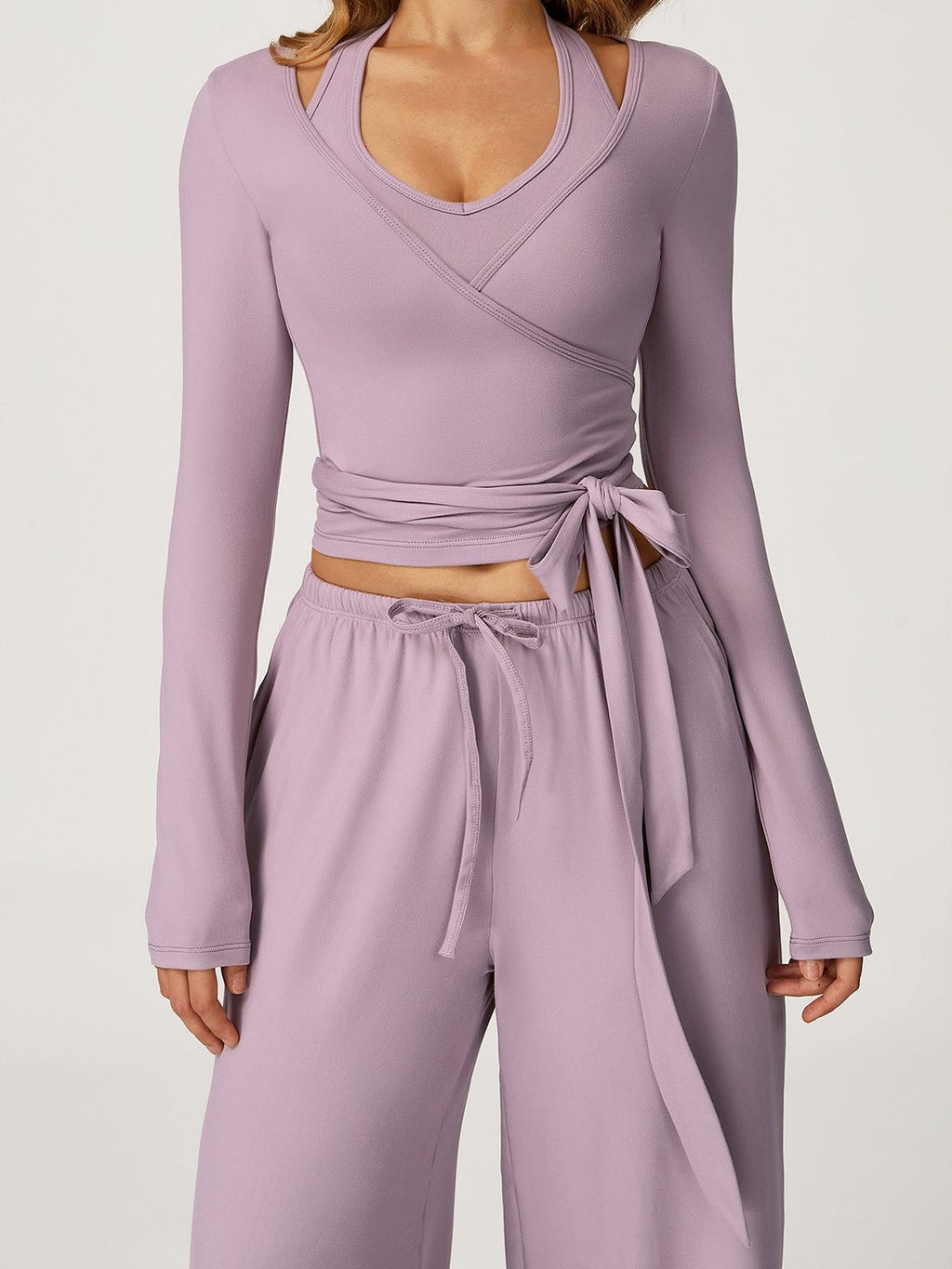 Yoga-Top mit langen Ärmeln und Bindebändern vorne