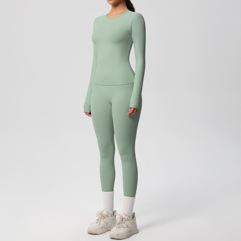 طقم يوغا بأكمام طويلة