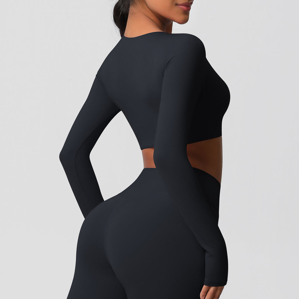 بلوزة شتوية بأكمام طويلة مع وسادة صدر