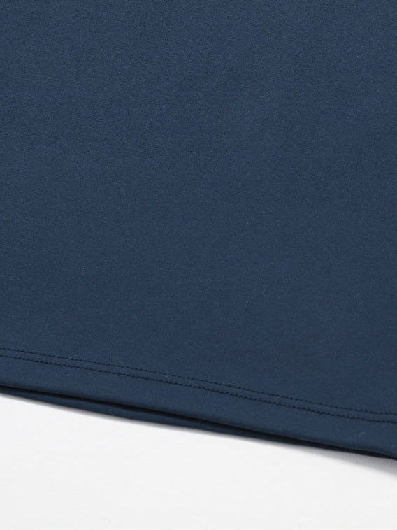 بلوزة فاخرة بأكمام طويلة