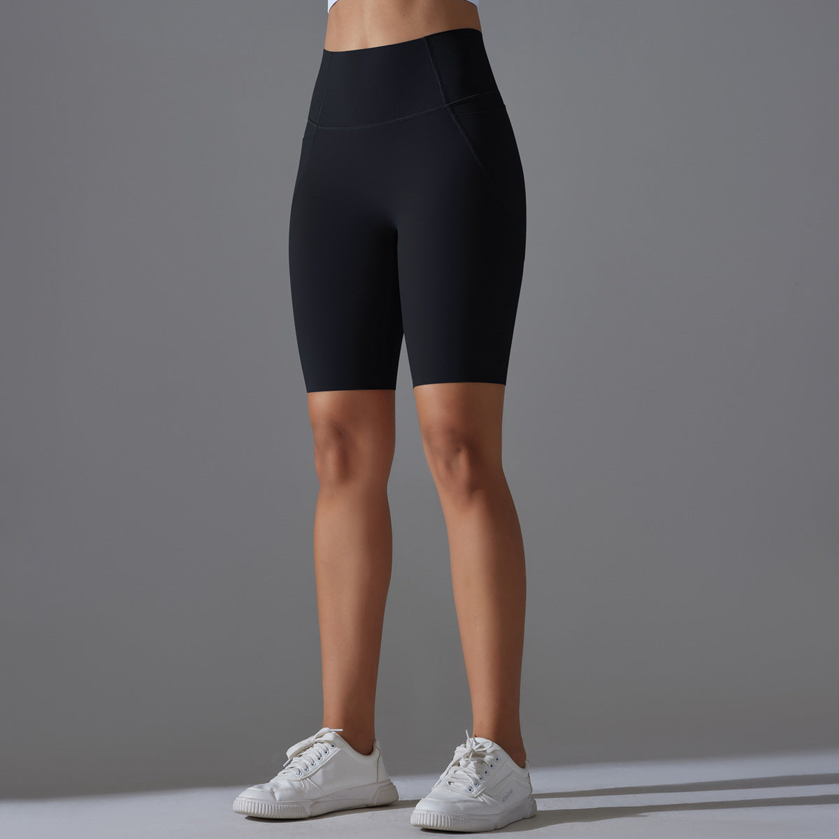 بنطال ضيق عالي الخصر بدون درزات وجيوب