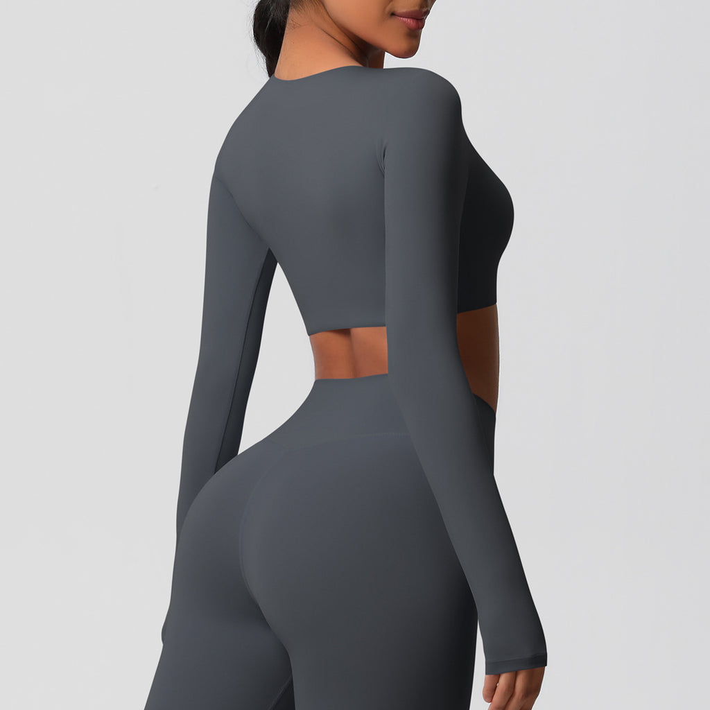 بلوزة شتوية بأكمام طويلة مع وسادة صدر