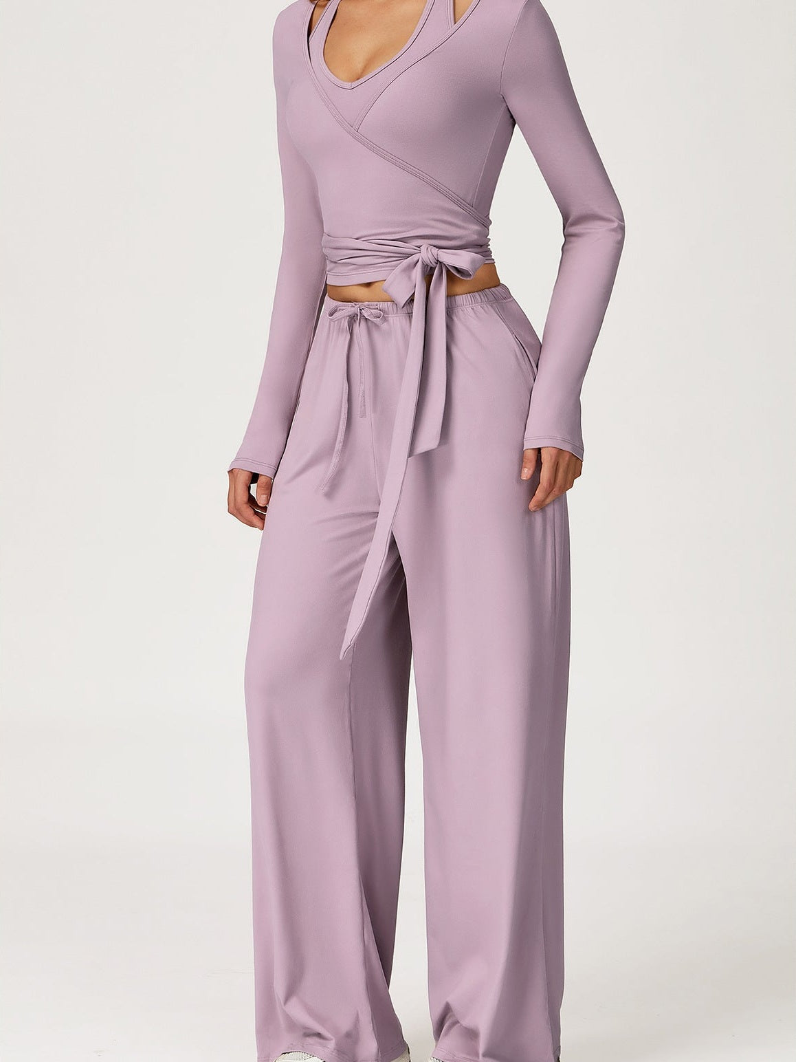 Yoga-Top mit langen Ärmeln und Bindebändern vorne