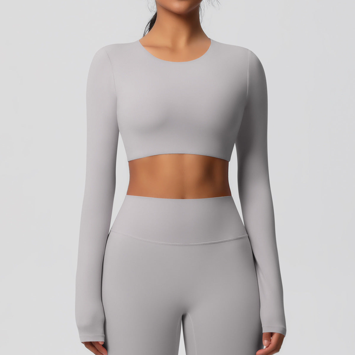 بلوزة شتوية بأكمام طويلة مع وسادة صدر