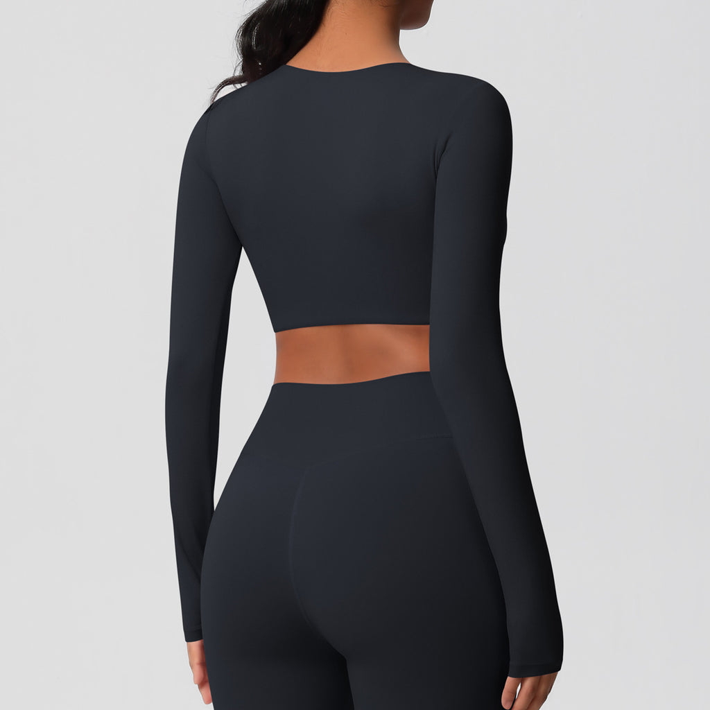 بلوزة شتوية بأكمام طويلة مع وسادة صدر