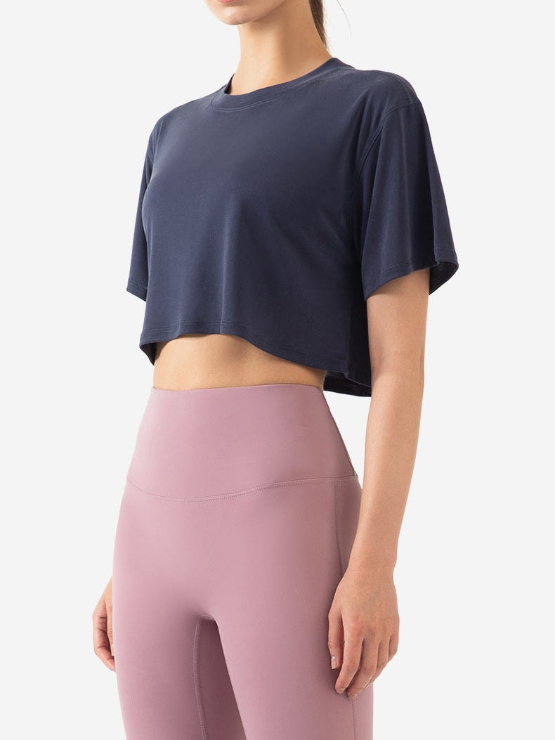 تي شيرت رياضي قصير