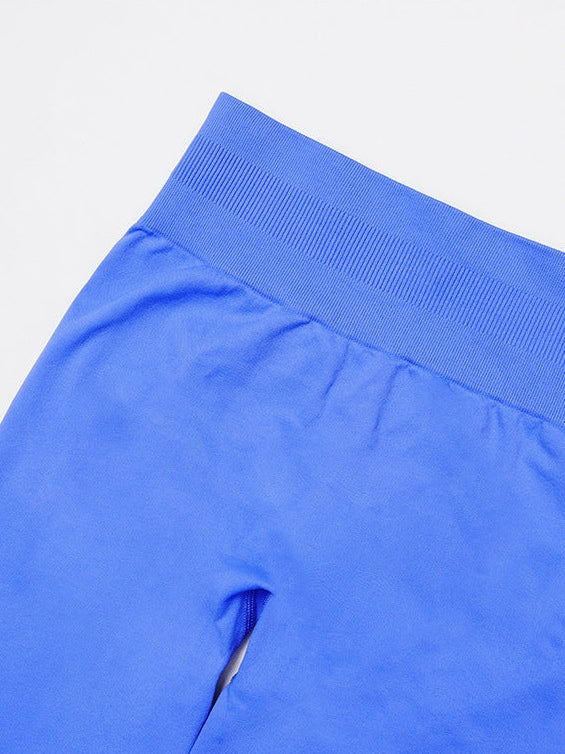 Nahtloses Tanktop mit gekreuztem Rücken