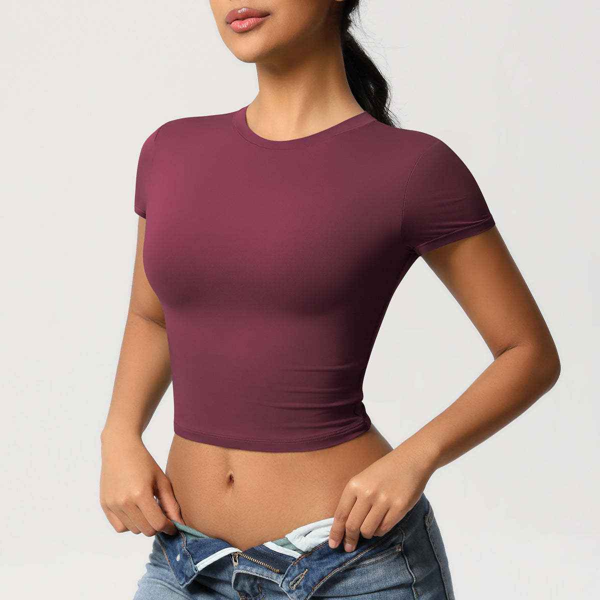 تي شيرت أداء المحاصيل