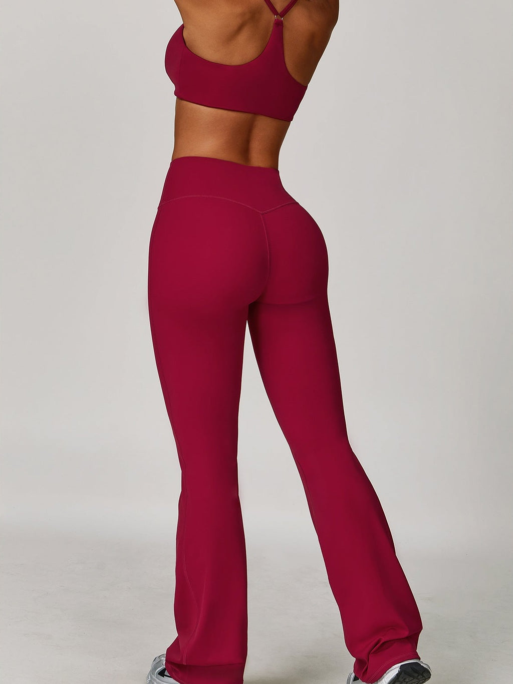 حمالة صدر رياضية كروس باك